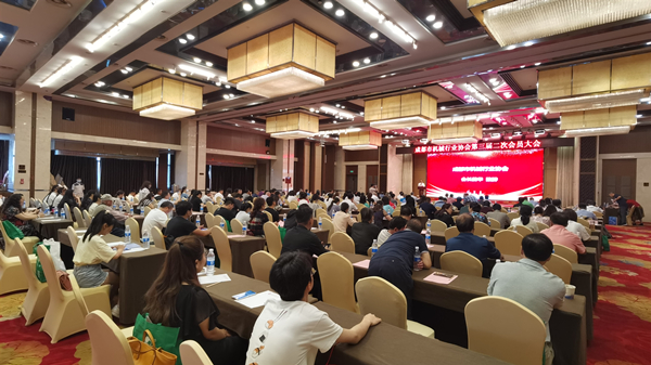 成都市機(jī)械行業(yè)協(xié)會(huì)第三屆二次會(huì)員代表大會(huì) (37)