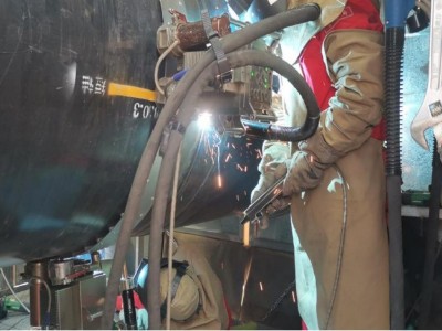 管道全自動(dòng)焊機(jī)