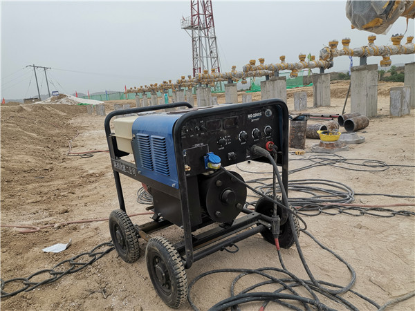 汽油發(fā)電電焊一體機(jī)