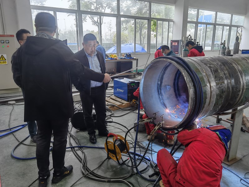 全自動焊接設備