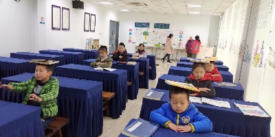 一家生產(chǎn)管道全自動焊機(jī)廠家，為何屢屢傳出孩子朗朗讀書聲？