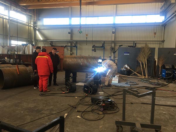 實(shí)地考察熊谷管道焊機(jī)
