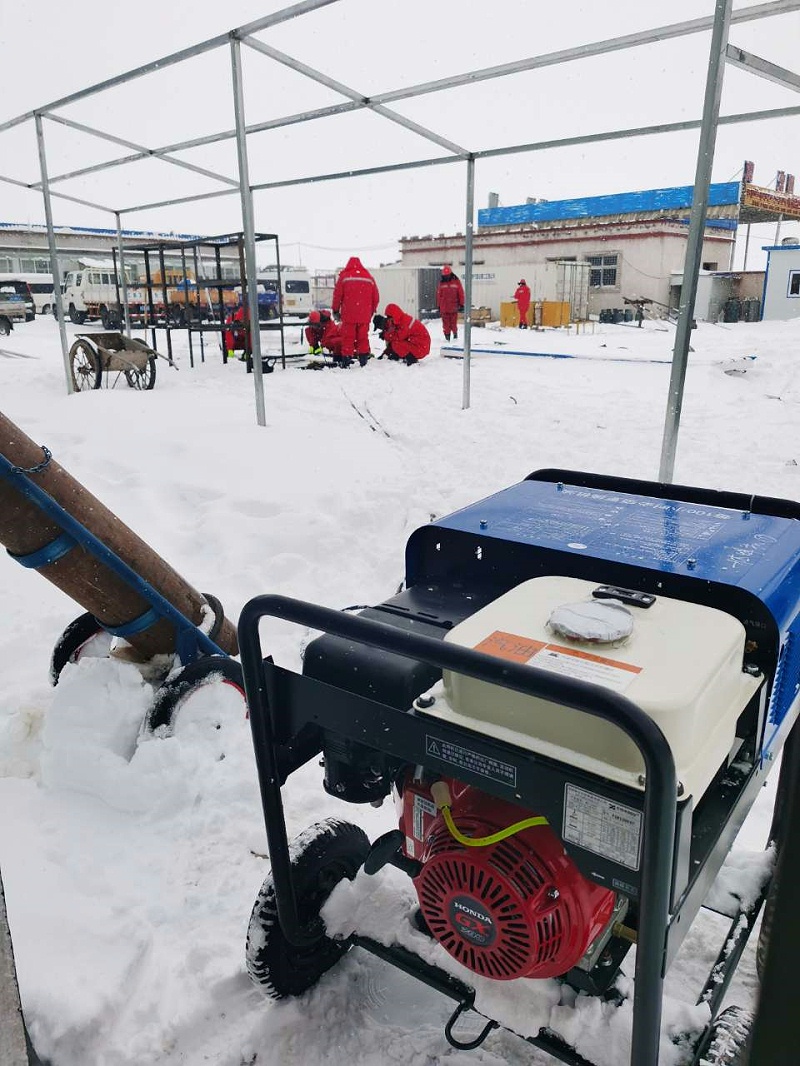 汽油發(fā)電電焊機(jī)
