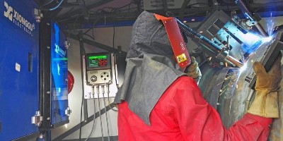 野外雙焊炬管道自動(dòng)焊接機(jī)器人是如何工作的？