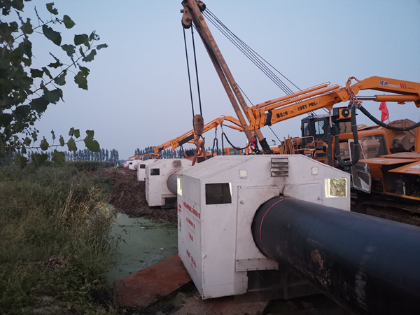 長輸管道自動(dòng)焊機(jī)